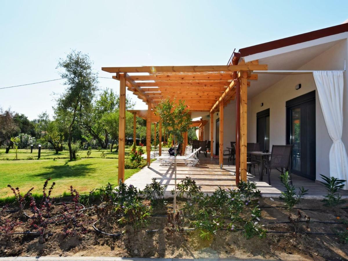 Notos Resort - Tristinika Sithonia Торони Екстериор снимка